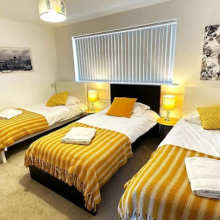 Kennedy Villa - 5 Bedroom House With Hot Tub, Wifi, Free Parkings, Close To Bicester Village Extérieur photo