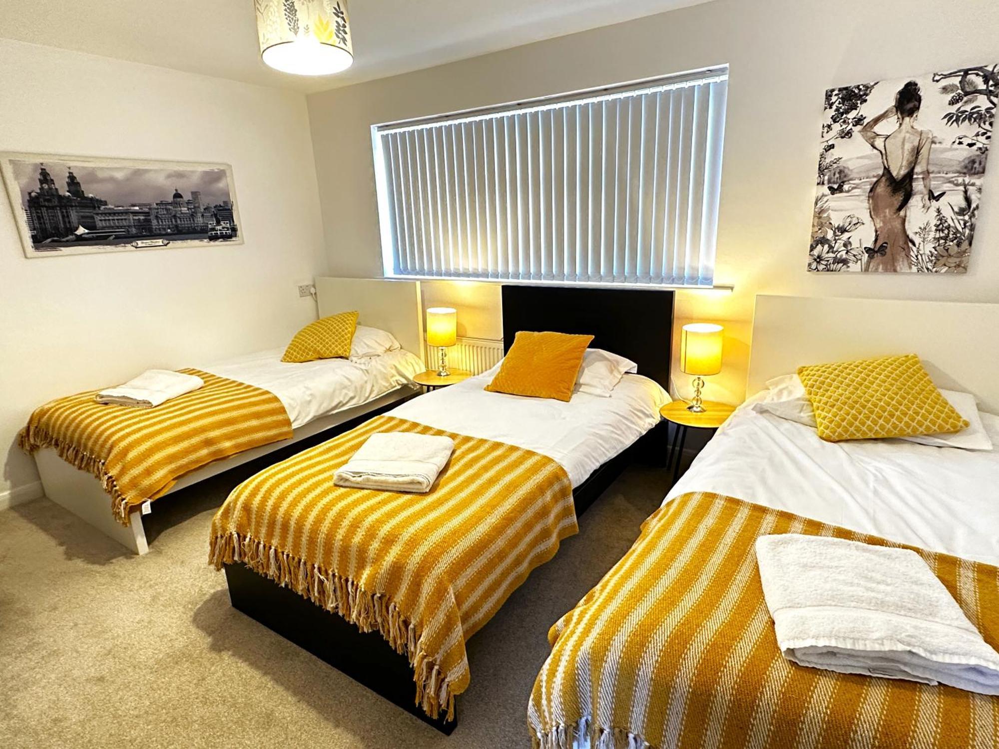 Kennedy Villa - 5 Bedroom House With Hot Tub, Wifi, Free Parkings, Close To Bicester Village Extérieur photo