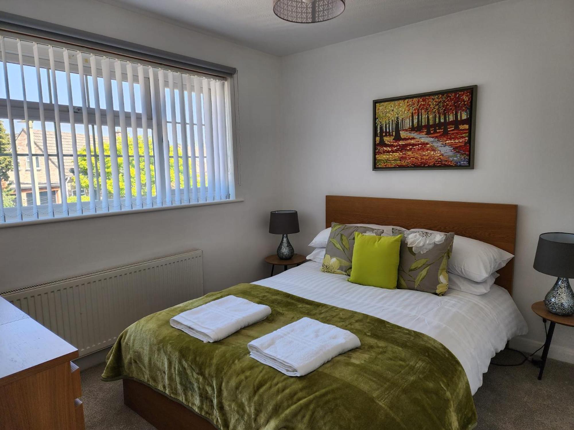 Kennedy Villa - 5 Bedroom House With Hot Tub, Wifi, Free Parkings, Close To Bicester Village Extérieur photo