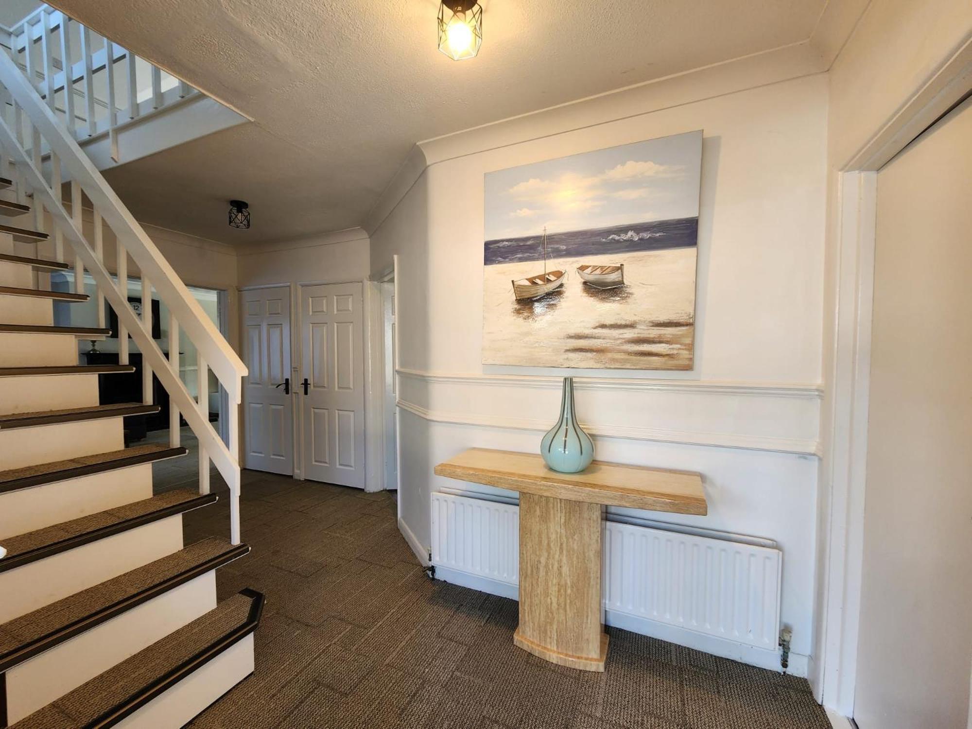 Kennedy Villa - 5 Bedroom House With Hot Tub, Wifi, Free Parkings, Close To Bicester Village Extérieur photo